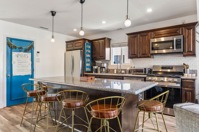 Photo - 15306 Arcturus Ave