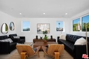 Photo - 945 N Oxford Ave Townhome