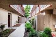 Photo - 1208 W Adams Blvd Unit 14