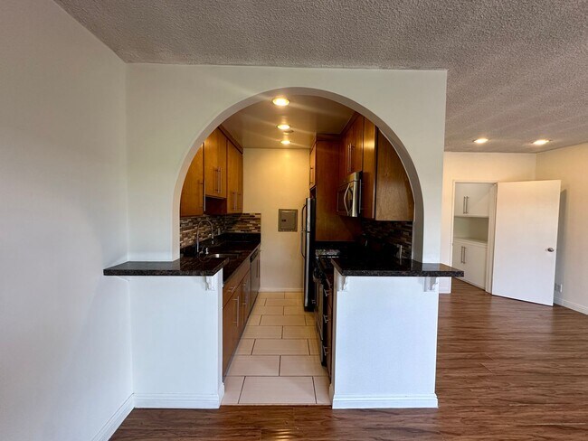 Photo - 12737 Matteson Ave Apartment Unit 6