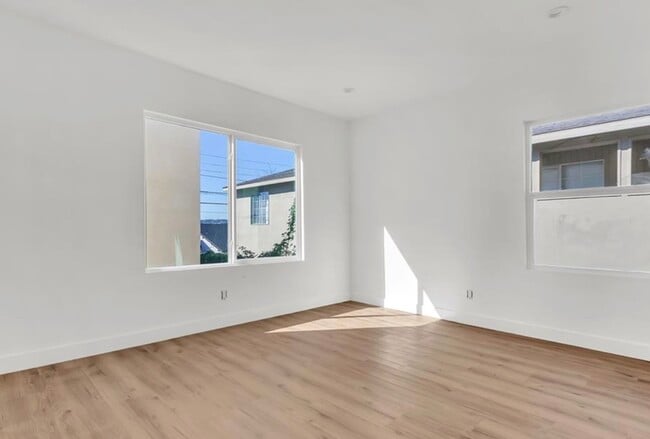 Photo - 3918 W 28th St