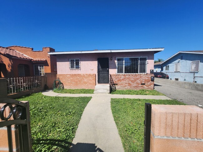 Photo - 229 E 89th St Unit 229