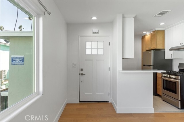 Photo - 545 E 99th St