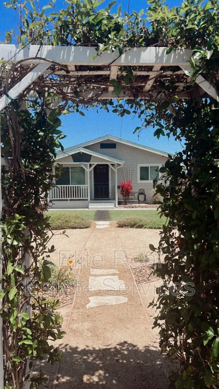 Building Photo - 1847 A Ave Rental