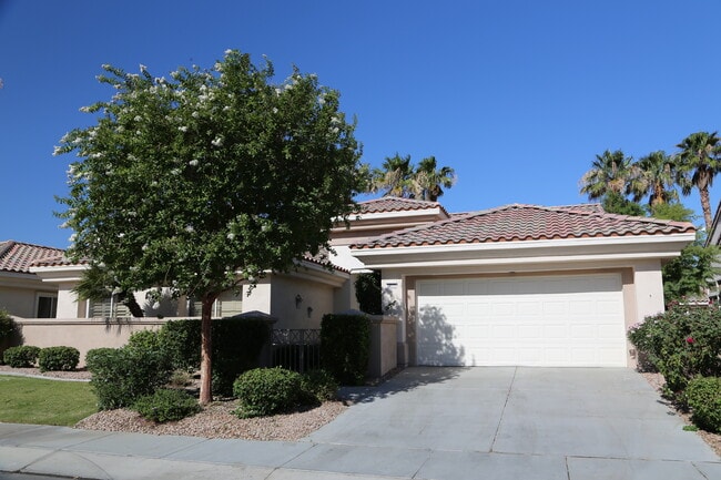Frint - 38575 Orangecrest Rd House