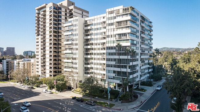 Building Photo - 10433 Wilshire Blvd Unit 1001