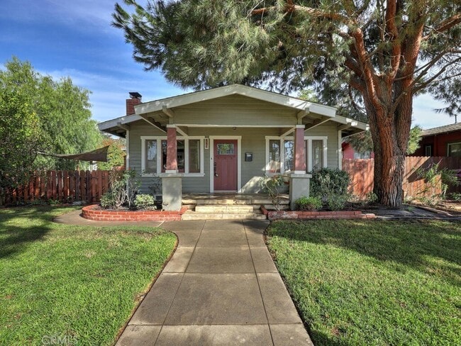 Building Photo - 229 Jacaranda Pl Rental