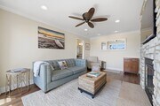 Photo - 840 Turquoise St Unit 304