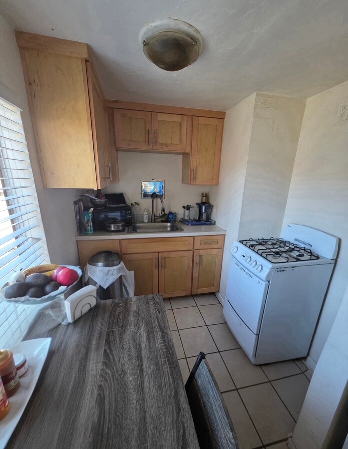 Photo - 1420 Coolidge Ave Unit C