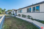 Photo - 5515 Longridge Ave