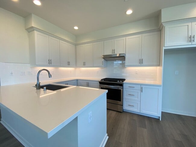 Photo - 2 BEDROOM HOME FOR LEASE IN IRVINE