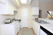 Photo - Riverpark Apartments