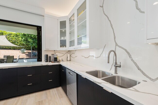 Photo - 48165 Alder Ln