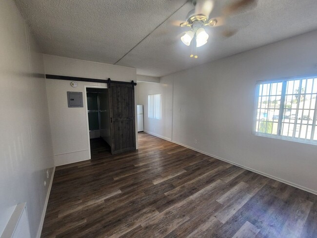 Photo - 135th Unit 135th - 01