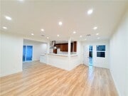 Photo - 11104 Oxnard St