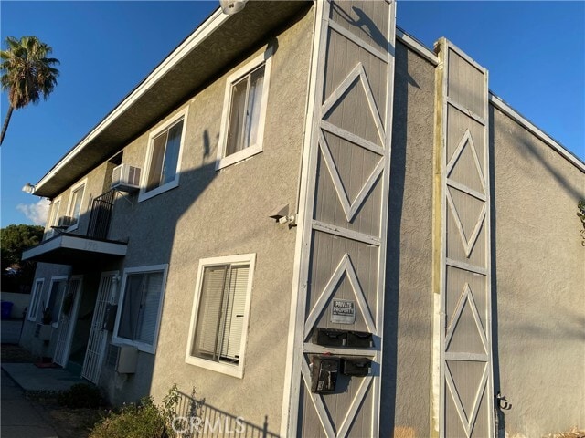 Building Photo - 170 E Olive St