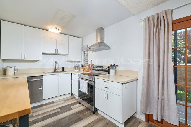 Photo - 4560 Maple Ave Unit 124
