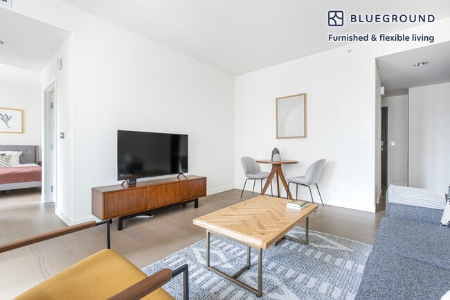 Photo - 225 S Grand Ave Unit FL15-ID370