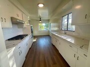 Photo - 733 Olive St