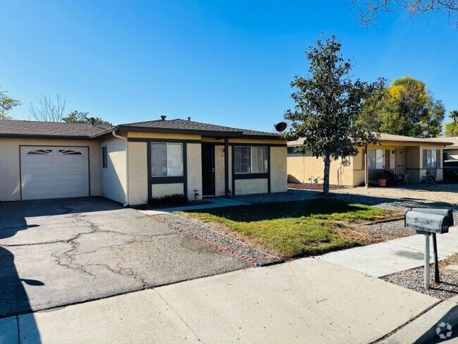 Building Photo - 2253 San Bernardo Ave Rental