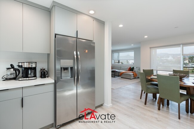 Photo - 1035 N Serrano Ave