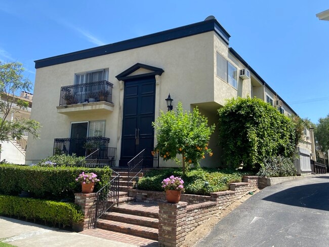 Photo - 10634 Holman Ave Unit 3