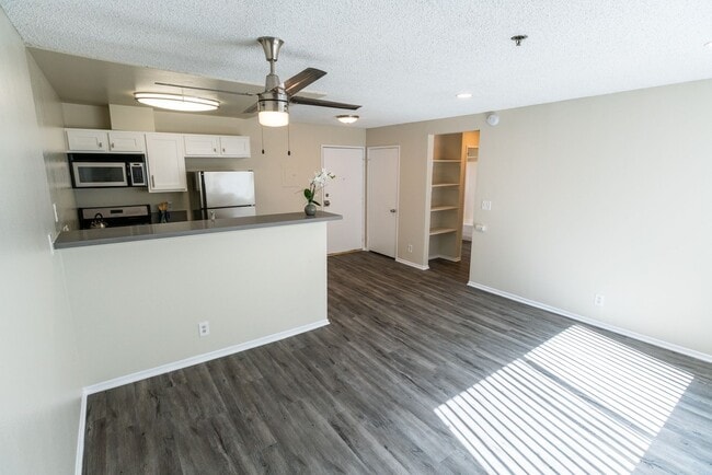 Photo - 700 S. Berendo Ave