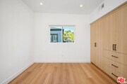 Photo - 728 Robinson St