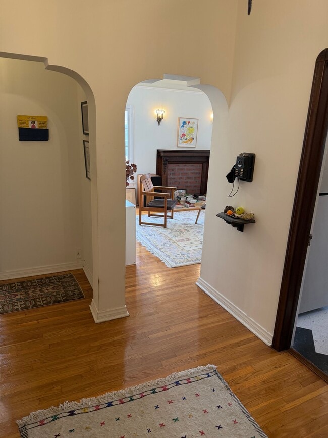 Photo - 325 Cochran Ave Unit 201
