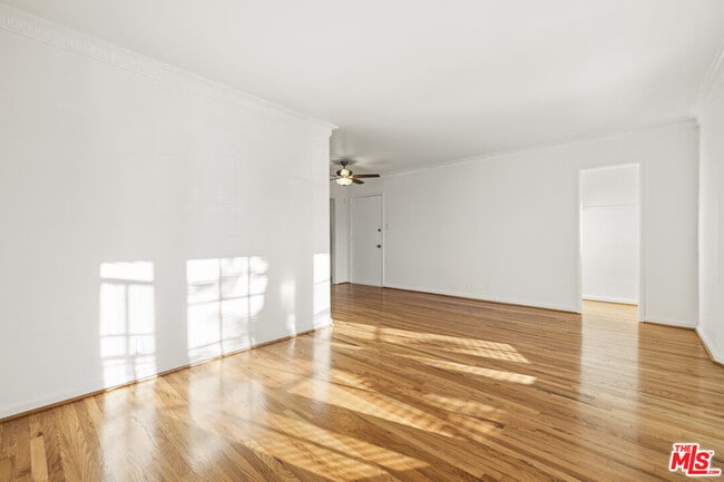 Photo - 5324 Vantage Ave Unit 4