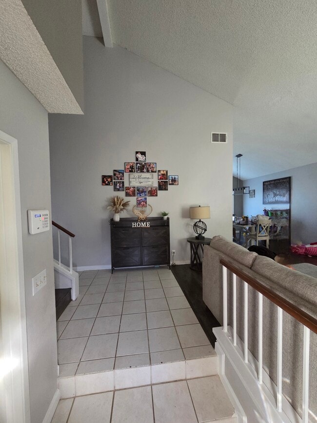 Photo - 22 Ridge Crest Cir