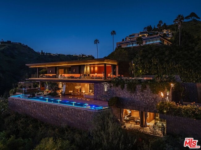 Photo - 1851 N Stanley Ave